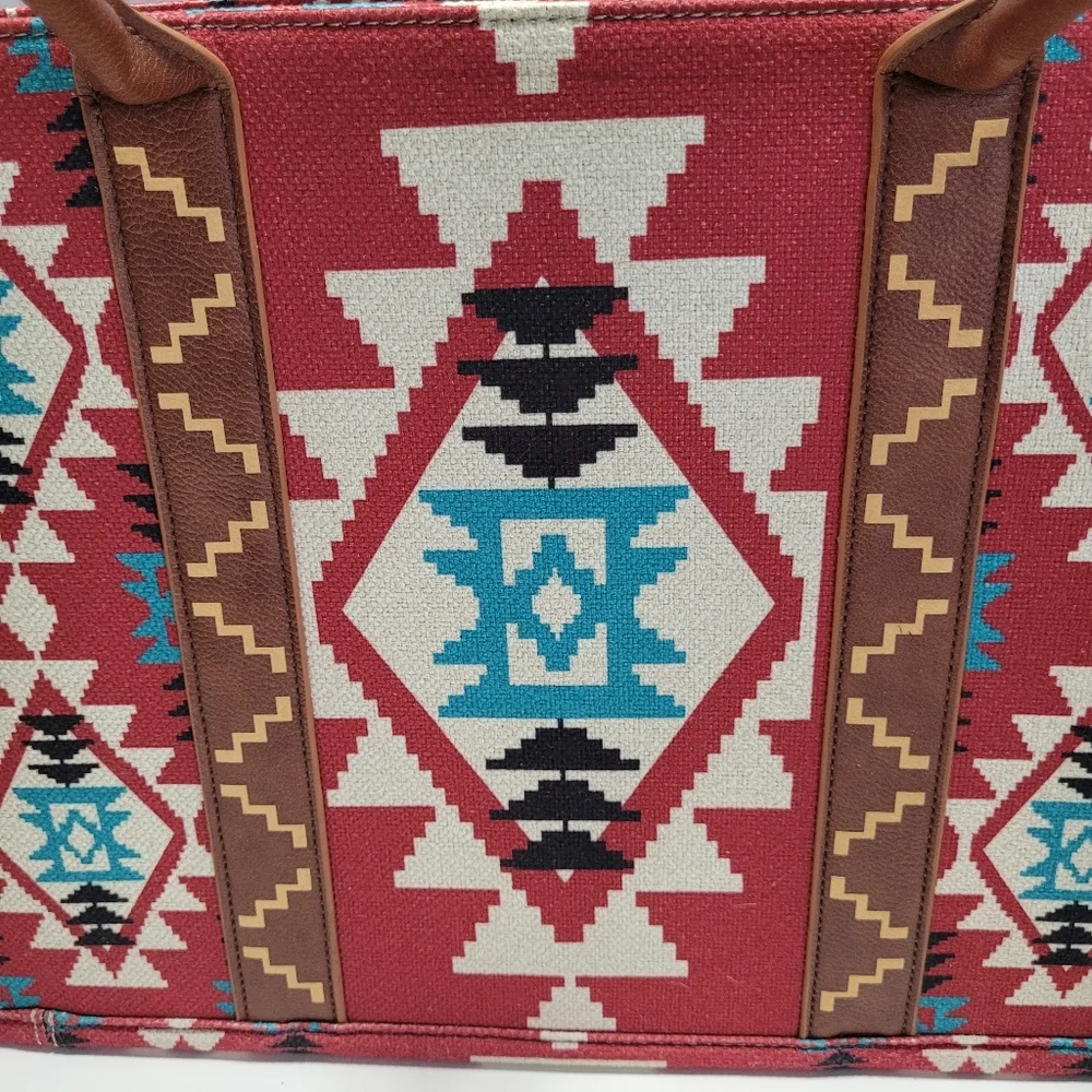 Wrangler Aztec Design Canvas Tote 12"x17" Handbag - Picture 6 of 9